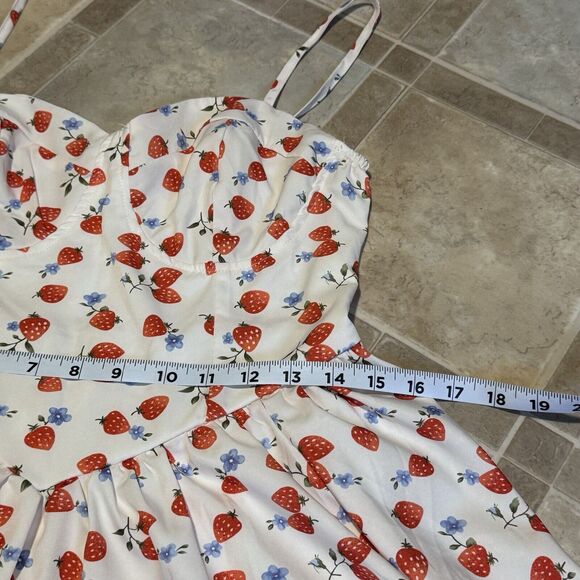 Strawberry Print Cami Mini Dress Size Large , & Strawberry Crop Top Large - Picture 10 of 16